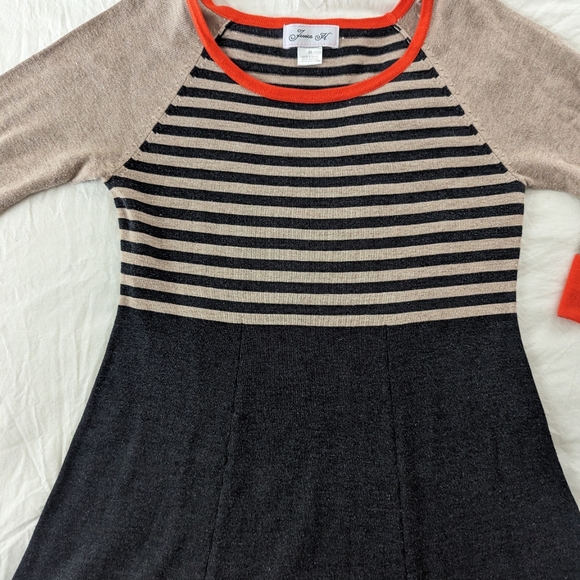 Jessica H Knit Dress - Picture 8 of 11